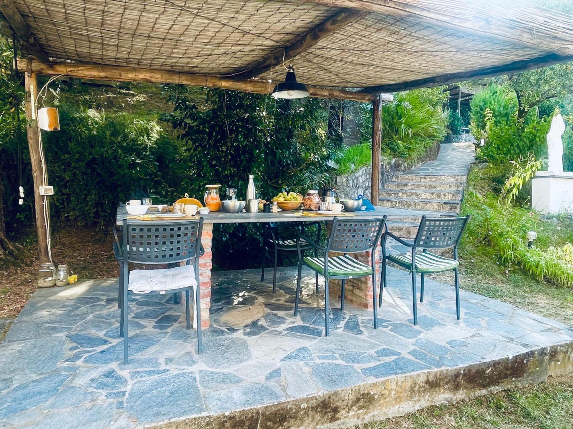 לינה וארוחת בוקר קמאיורה Casa Del Sole מראה חיצוני תמונה