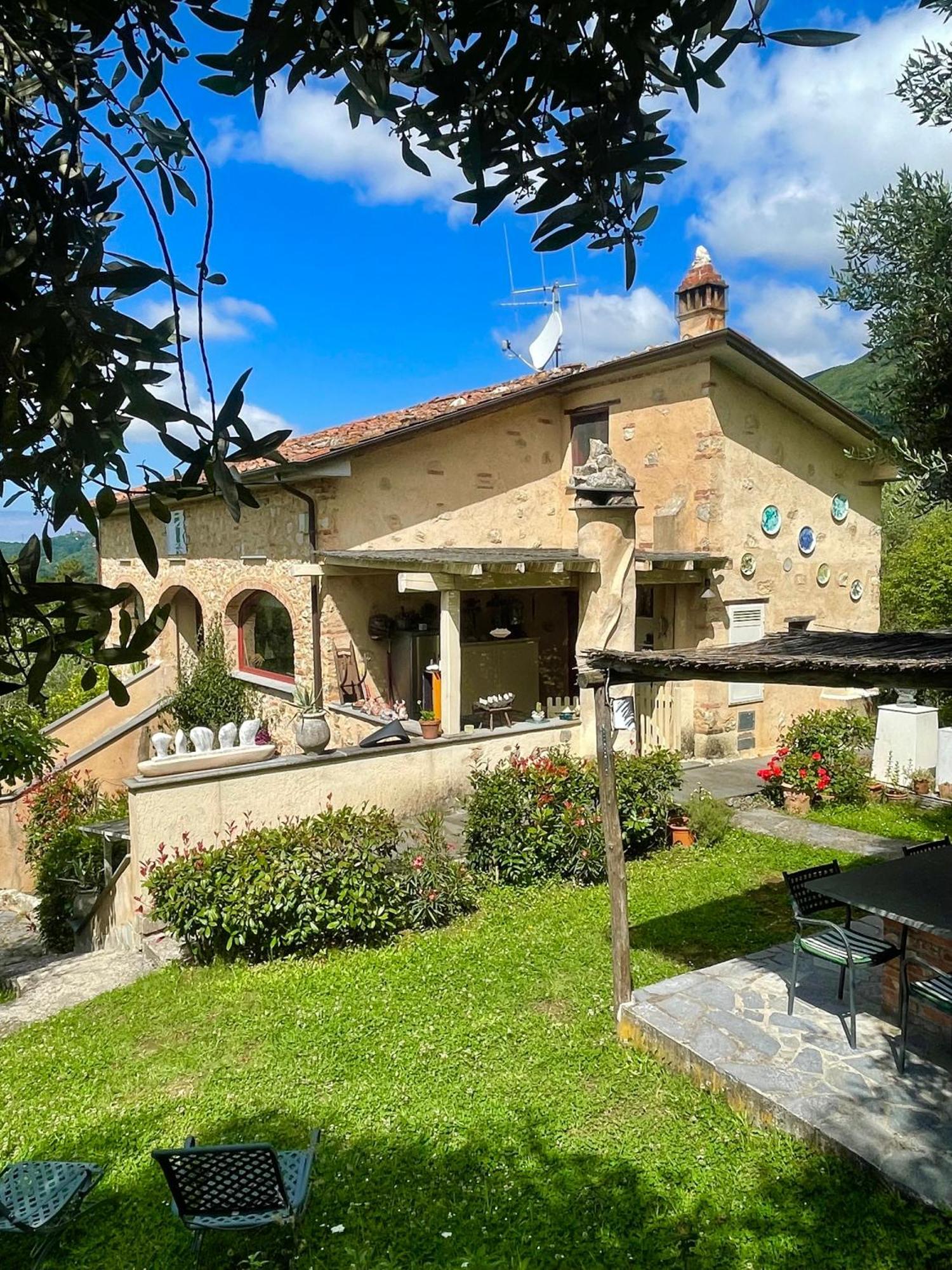 לינה וארוחת בוקר קמאיורה Casa Del Sole מראה חיצוני תמונה